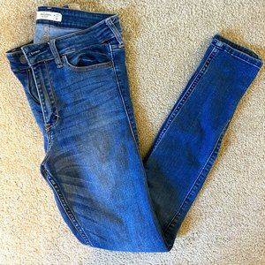 Abercrombie & Fitch High-Rise Skinny Jeans